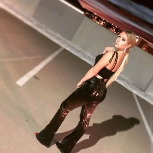 Meet your Posher, Noelle